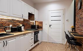 Lusia Apartment